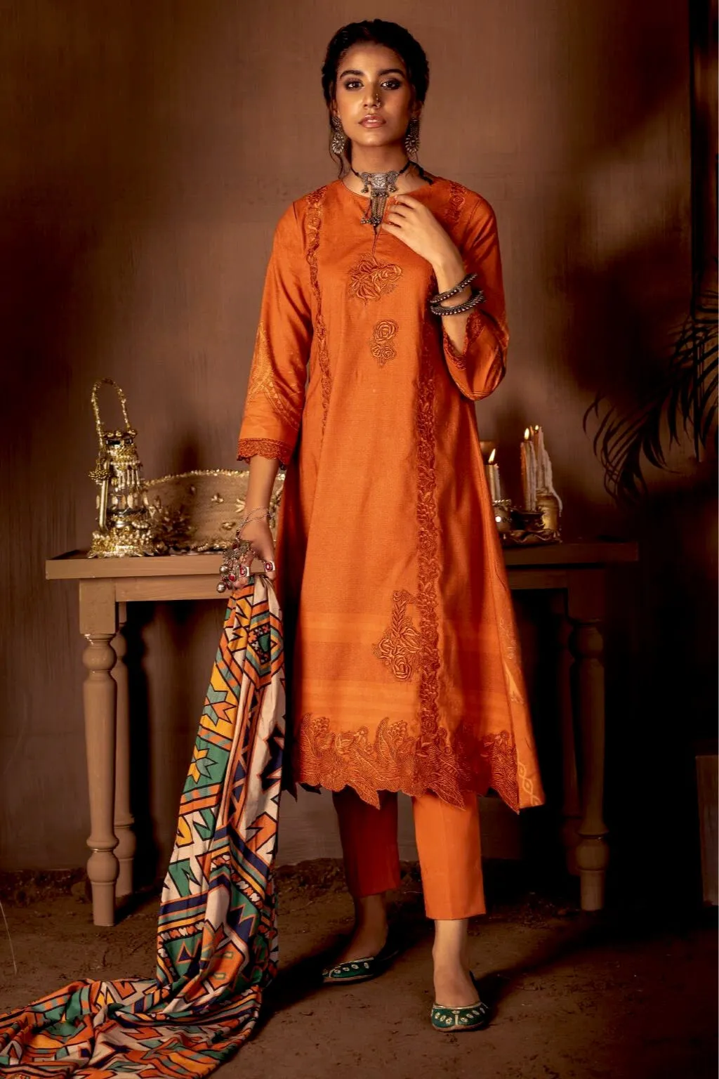 IZNiK Zarafshan Linen Collection '21 – ILC-10 Inara