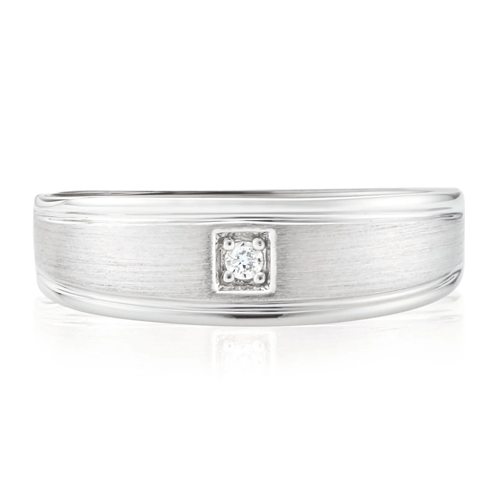 Sterling Silver Round Brilliant Cut with 0.05 CARAT tw of Diamonds Ring